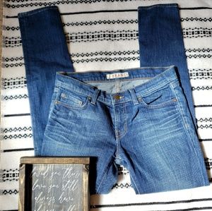 J Brand Mid Wash Skinny Jean - Size 27